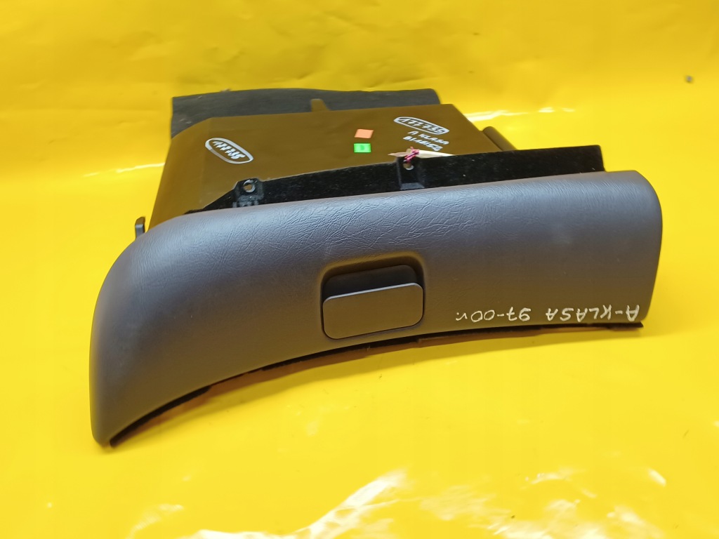 фото №1, Бардачок пассажира mercedes a-klasa w168 97-00r