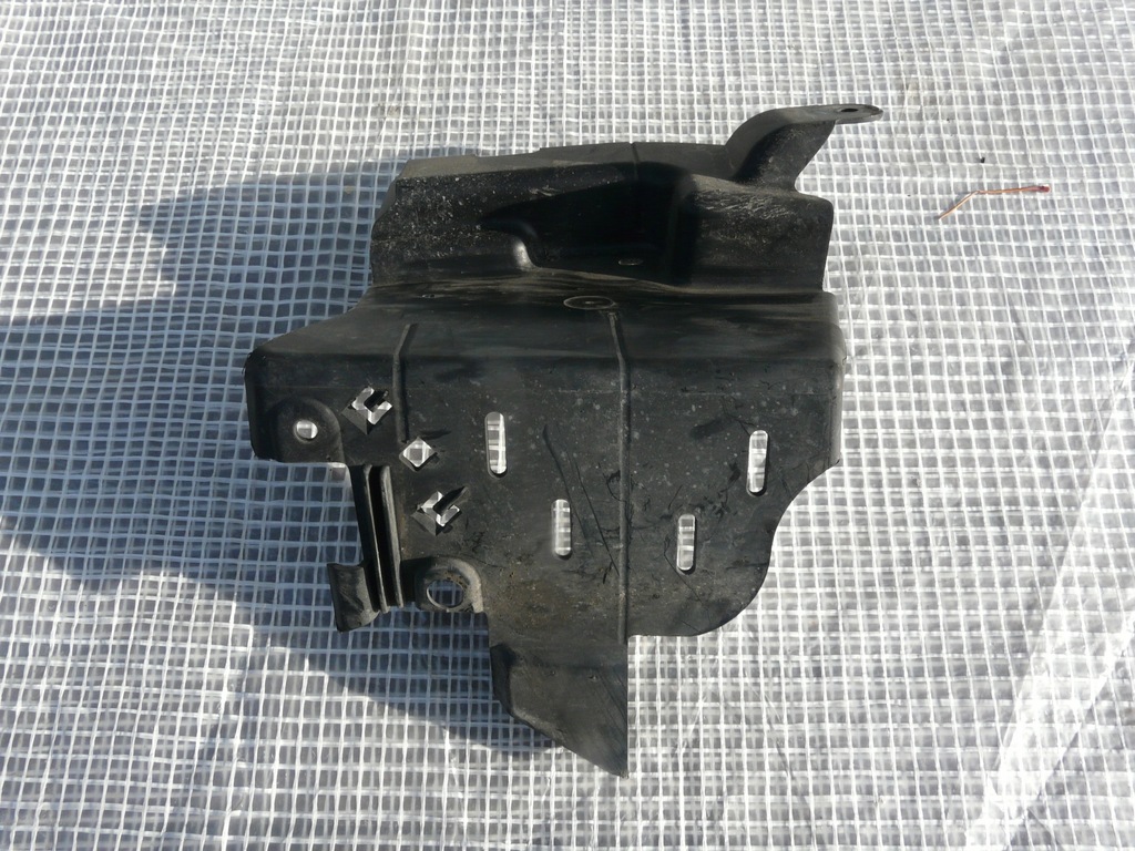 фото №5, Ford puma mk2 направляющая кронштейн бампера dół задняя r