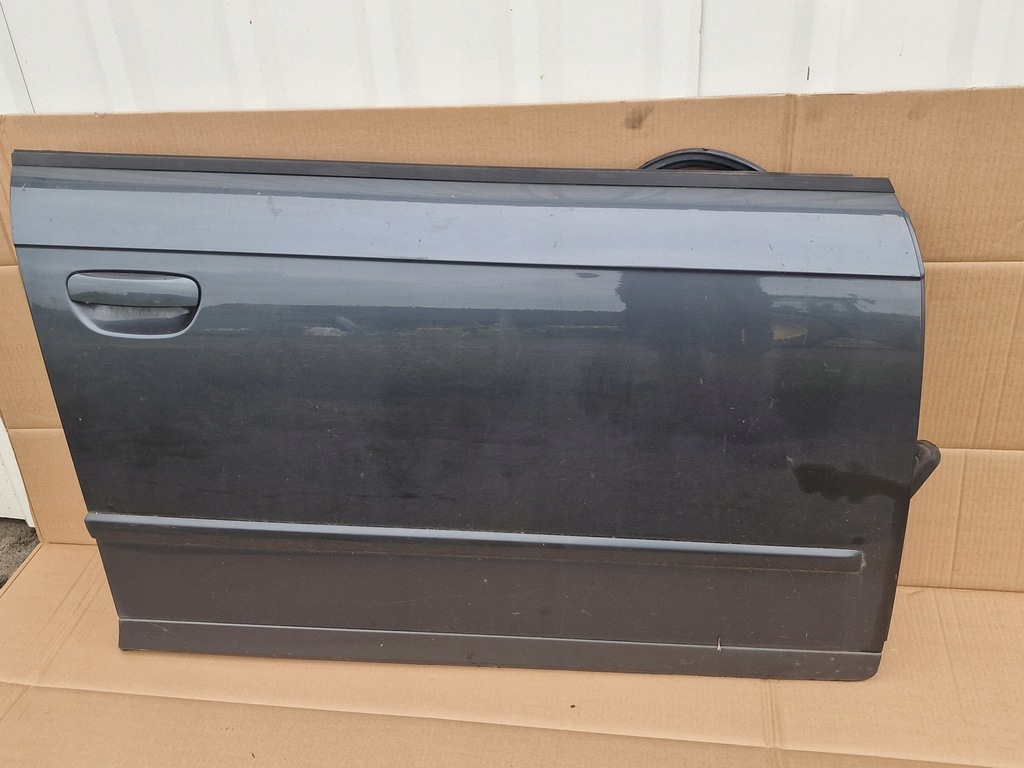 фото №1, Audi a4 b7 двері праве перед s-line lx7z