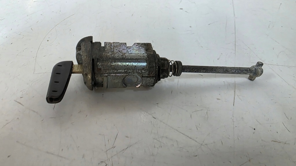 фото №3, Вкладка замка дверь водителя ключ renault espace iv lift