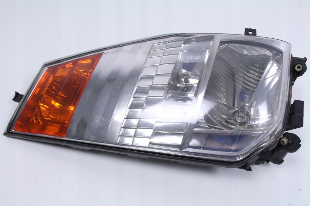 фото №2, Лампа правый перед nissan cabstar