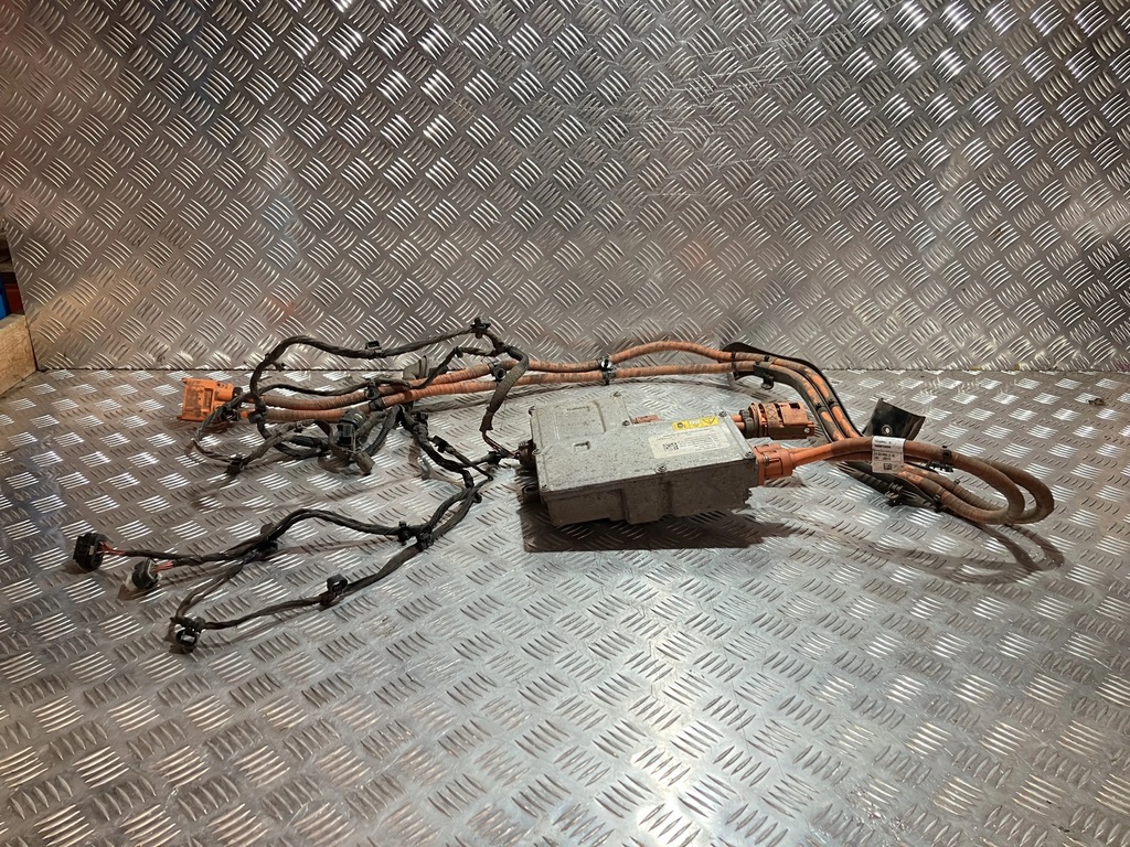 фото №1, Інвертор перетворювач напруги mercedes eqb x243 300 4matic