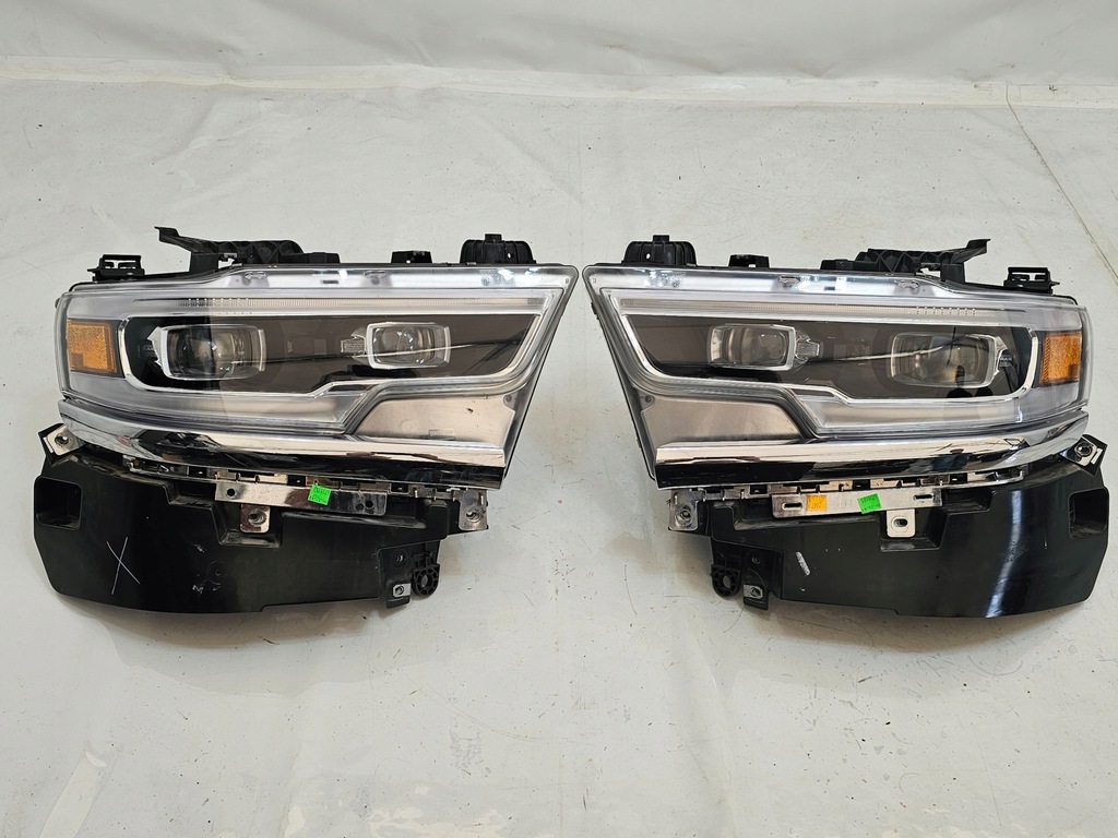 фото №1, Dodge ram v limited 19- лампа левый правый перед dynamic afs би-светодиодный usa