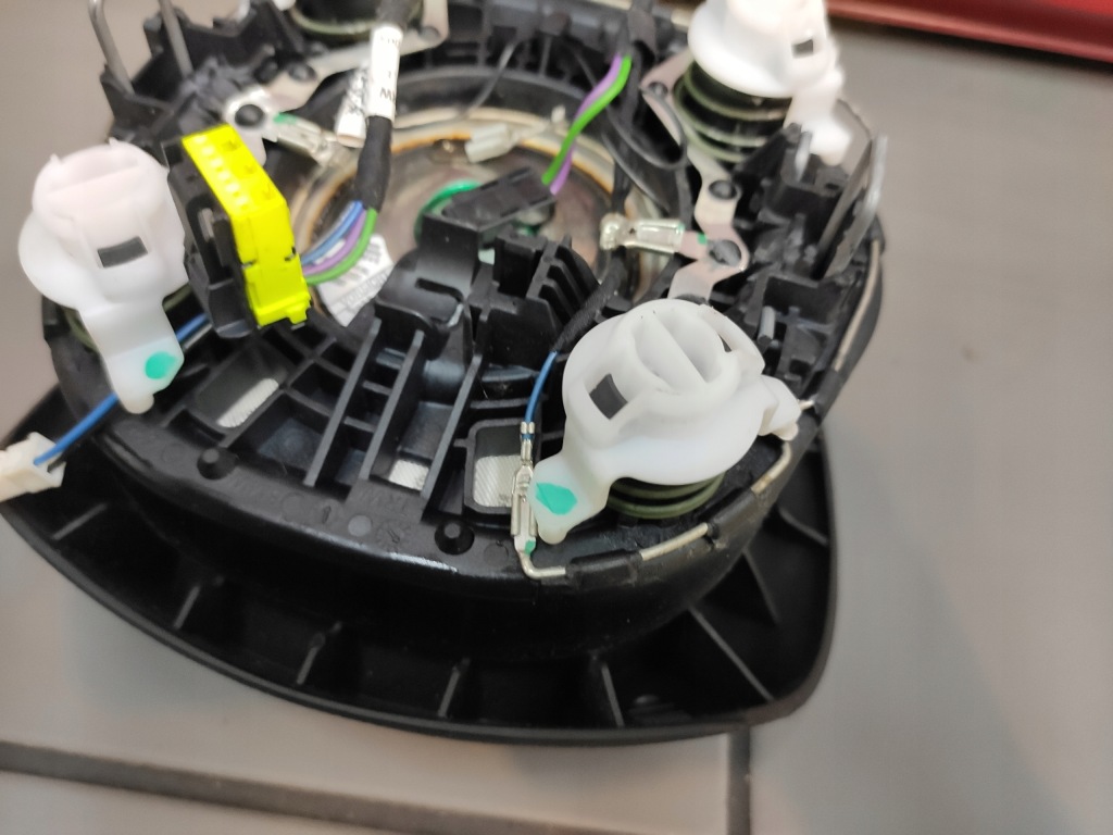 фото №10, Bmw 3 f30 f31 f20 подушка воздушная подушка безопасности водителя руля oryg идеальное состояние