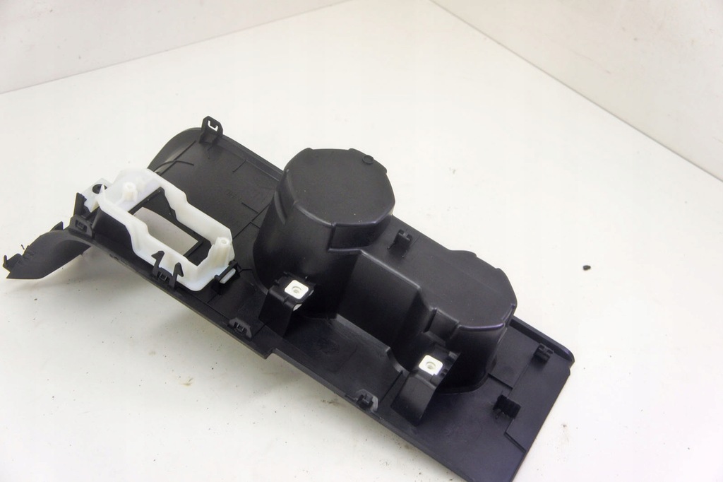 фото №5, Ns339 dacia sandero iii кронштейн na напитки кружки