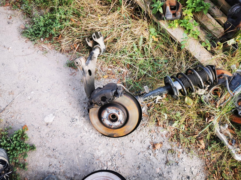 фото №1, Kuga mk2 поворотный кулак амортизационная стойка рычаг левый перед x