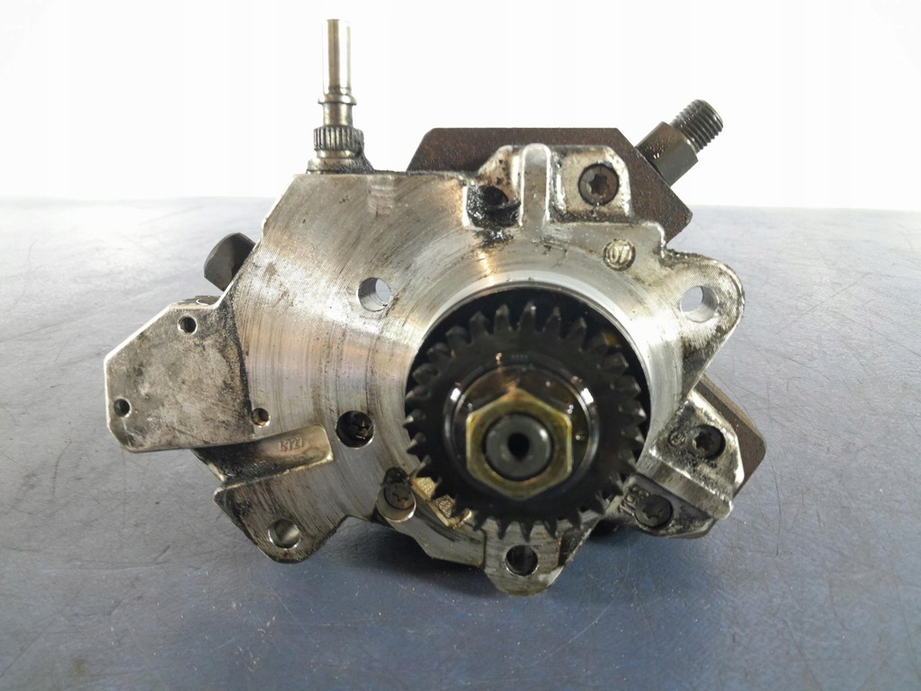 фото №1, Grand espace iv 2.0 dci 175 насос впрыскная bosch