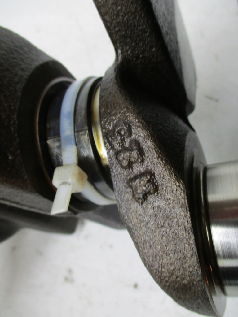 Captur clio dacia 13-19 0.9 tce 90 h4b400 wał коленчатый 0574r Доставка