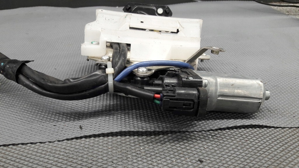 фото №7, Замок кришки багажника lexus r400h