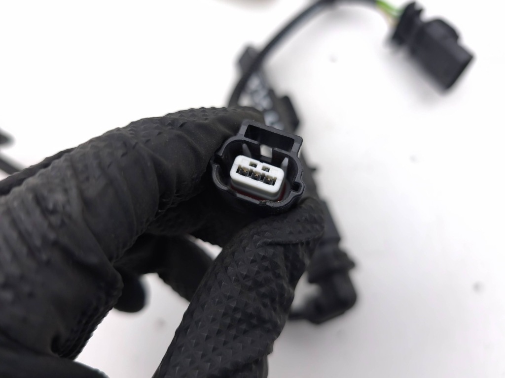 Peugeot 2008 ii жгут электрическая 2024 9836323880 в Украине