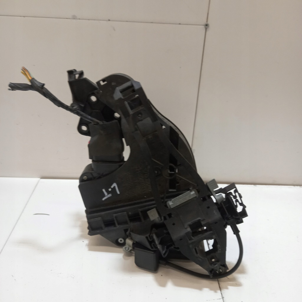 фото №1, Замок дверь левый задняя задний volvo v50