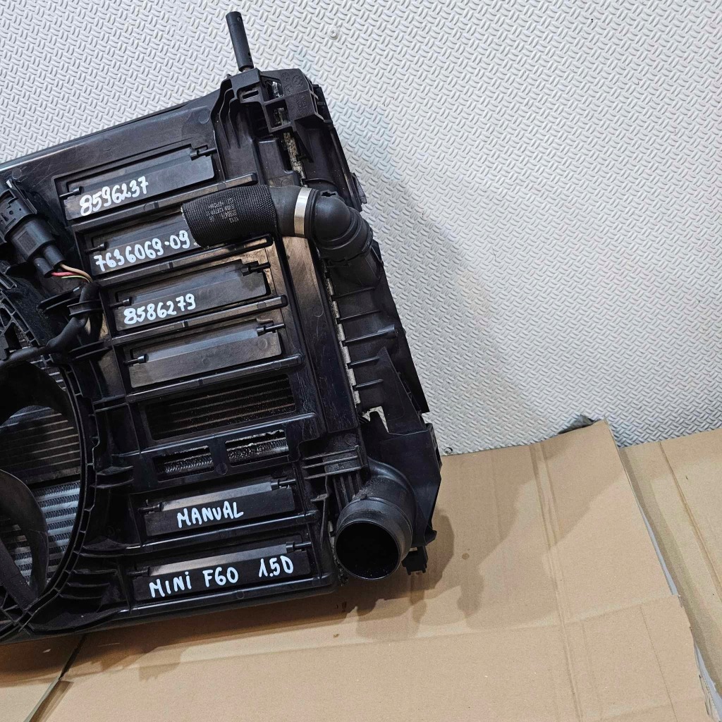Mini f60 countryman 1.5d комплект радіатор води кондиціонера вентилятор Київ