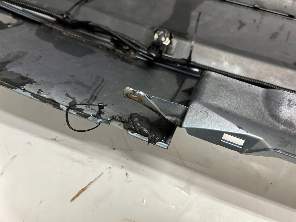 фото №10, Audi a3 8p 3d бампер задній 8p3807521a