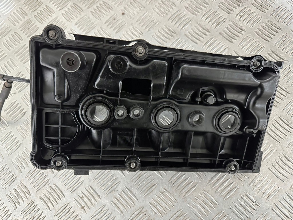 Купить Skoda fabia iii 1.4 tdi cut крышка клапанов 04b103469k
