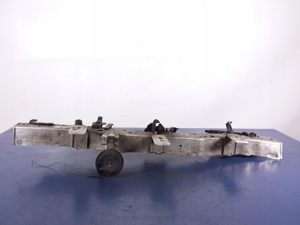 фото №1, Toyota auris i підсилювач верхній