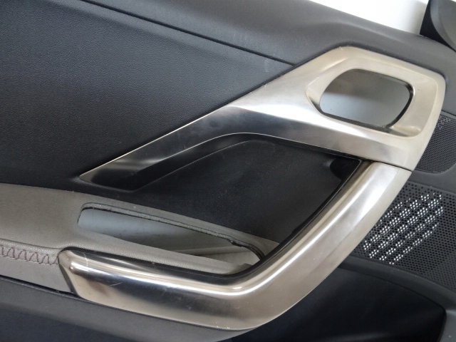 фото №8, Peugeot 208 3 дверь левый обшивка дверь передних перед 98035992fq