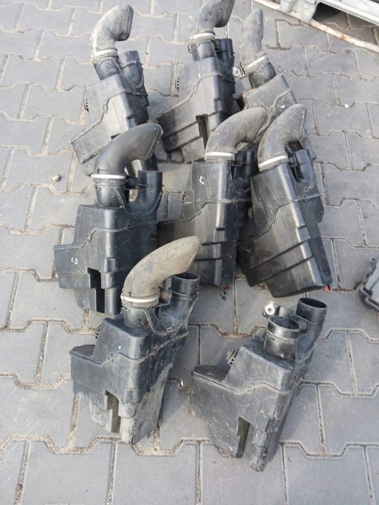 фото №1, Резонатор повітря renault laguna iii 3 1.5 dci 2.0 dci 8200686267