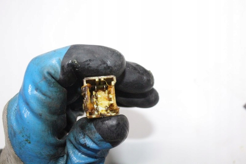 фото №3, Honda civic vii hb 5d замок дверь правый перед 6pin