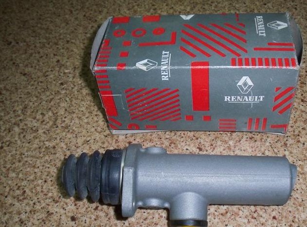 Помпа насос зчеплення renault premium 5001834842 Ціна