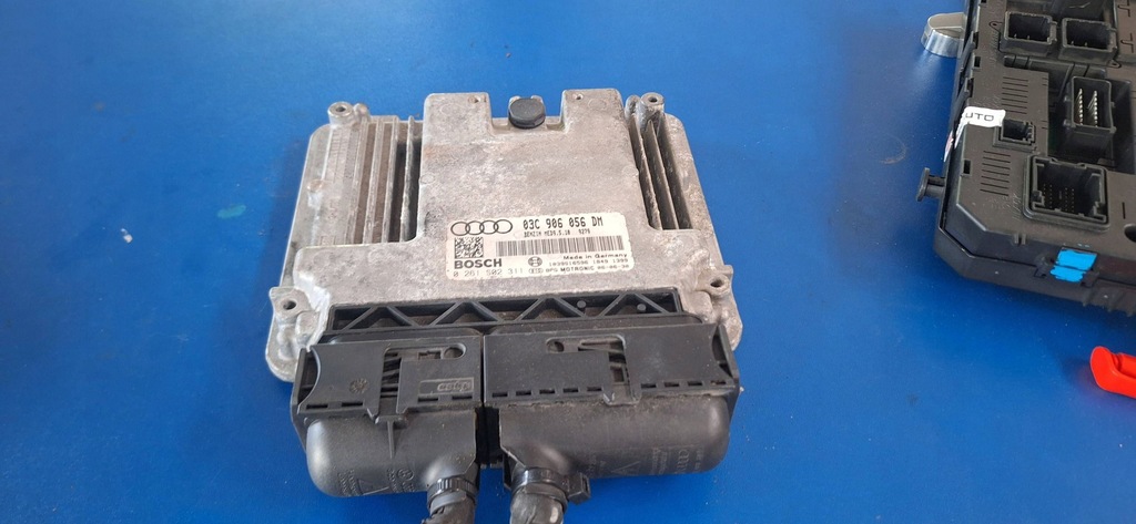 фото №1, Audi a3 s3 8p 2009 блок управления / модуль ecu 03c906056dm