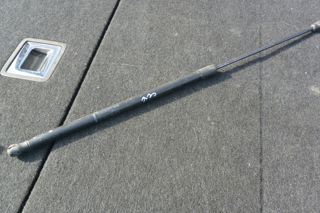 фото №1, Амортизатор привід капот vw passat cc