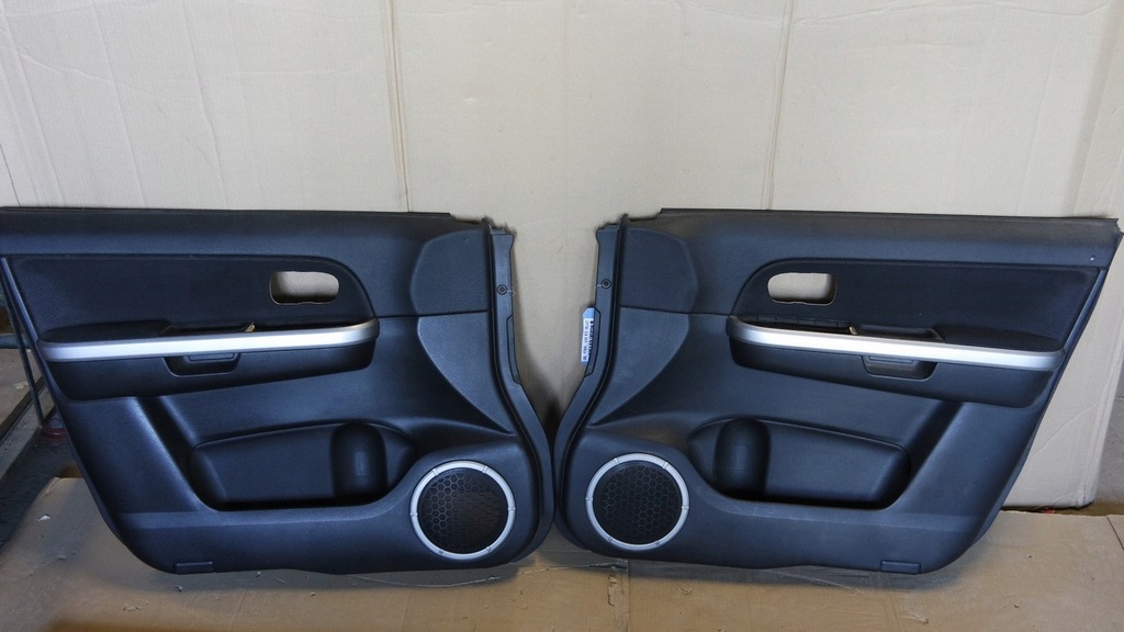 фото №6, Оббивка обшивка двері suzuki grand vitara 10r.