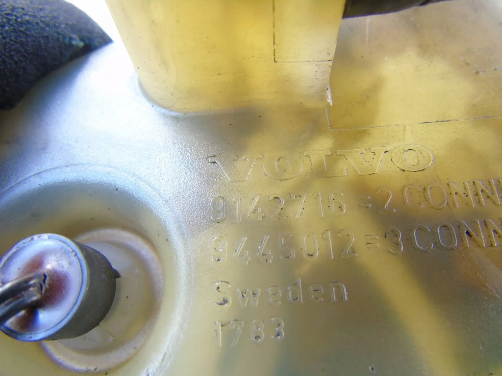 фото №6, Бачок розширювальний volvo v70 ii s80 2.5 tdi 8645170