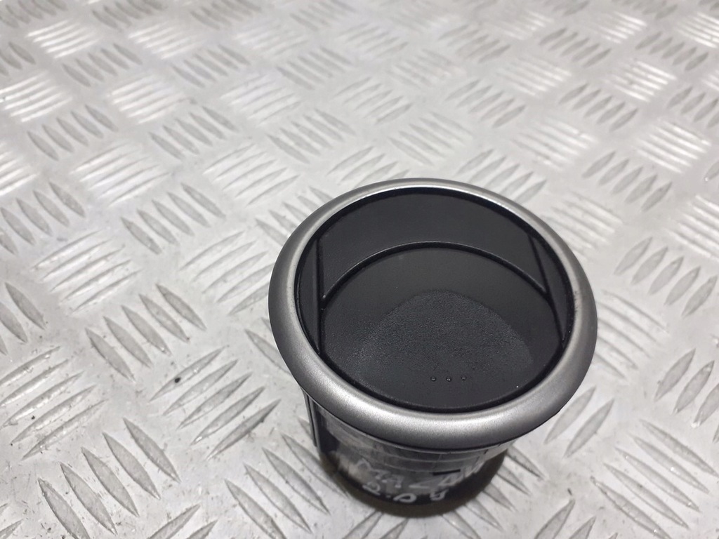 фото №1, Решітка обдув mazda 2 dy