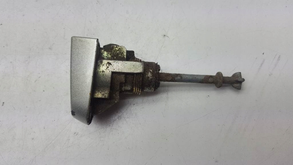 фото №8, Вкладка дверь ключ жало toyota corolla verso ii