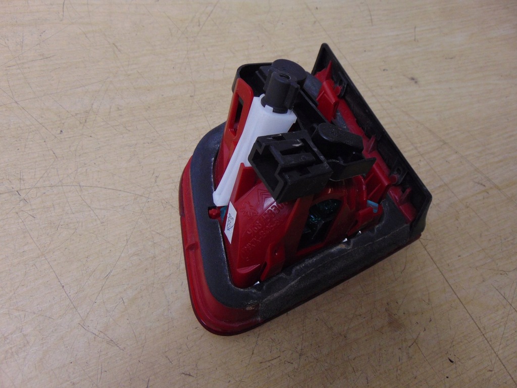 фото №6, Лампа левая задняя w крышка citroen c5 iii sedan europa