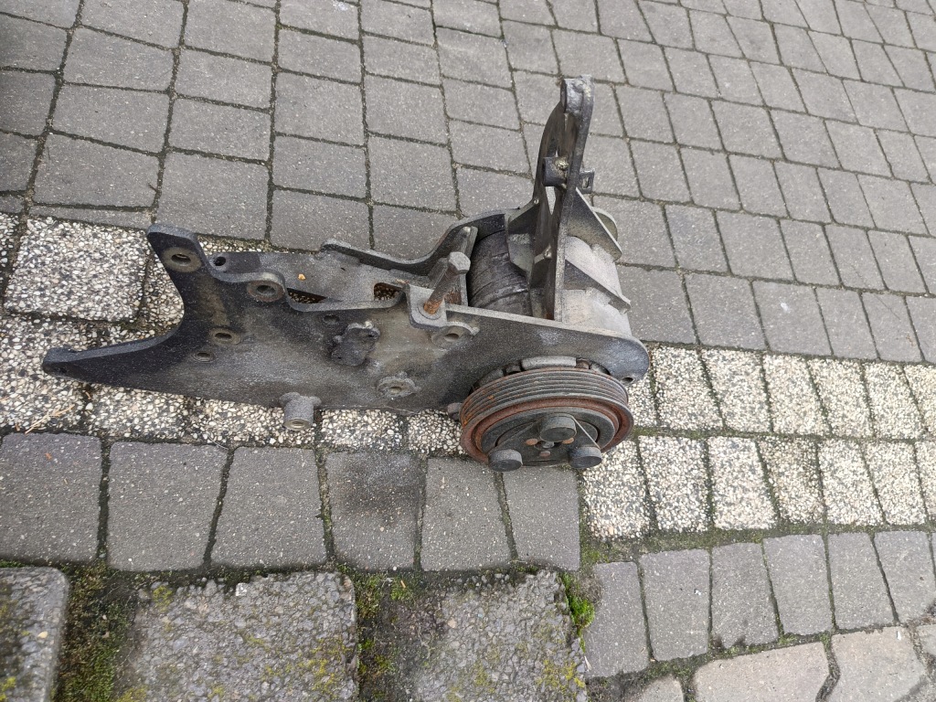 Купити Кронштейн компресор компресора