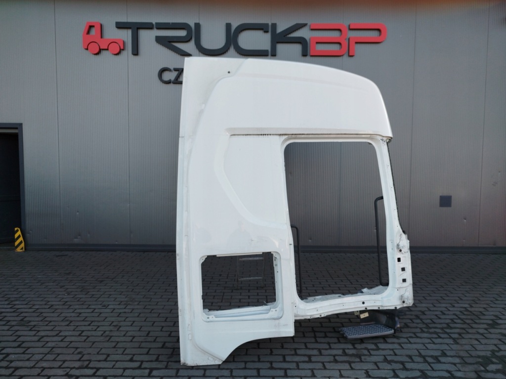 фото №1, Чверть права кабіни scania r ntg