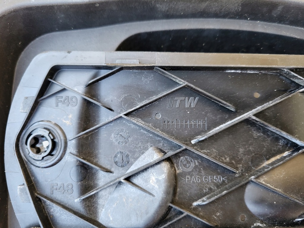 фото №3, Bmw x1 f48 кришка заливної пального