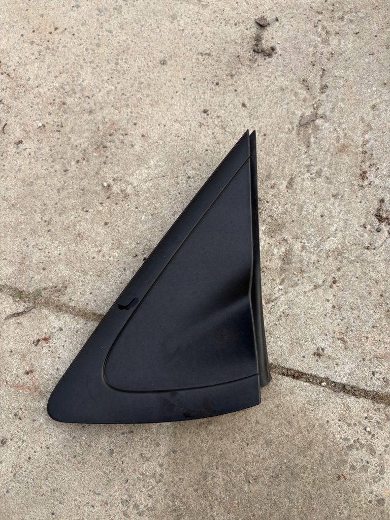 Купить Mazda 2 de заглушка крыла треугольник левая d65169165