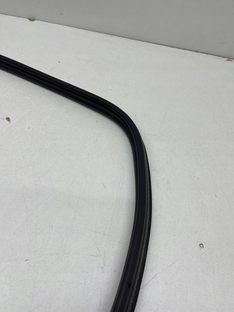 фото №6, Audi a6 c7 sedan прокладка кришки кришки багажника