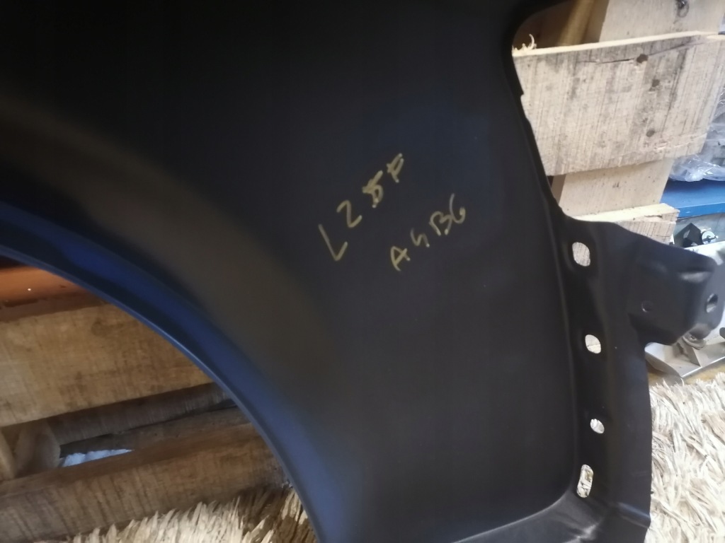 Крыло  левое  audi a4 b6 lz5f оцинкованный Цена