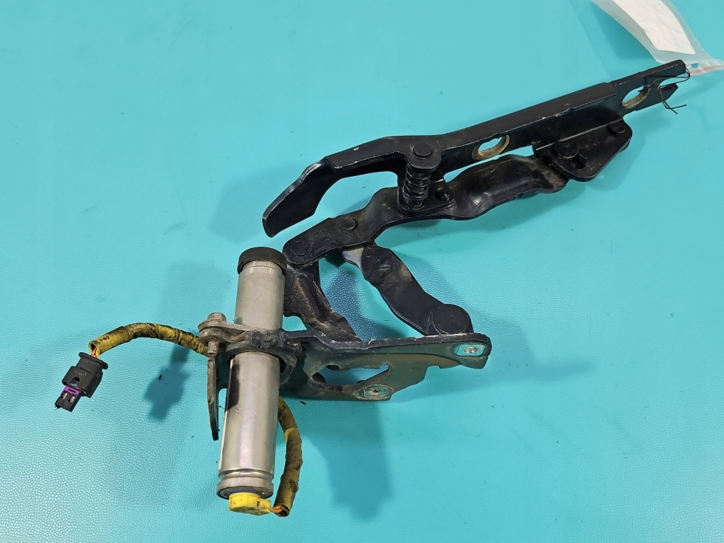 Купить Петля капот левый fiat freemont fathom blue 68066584ac