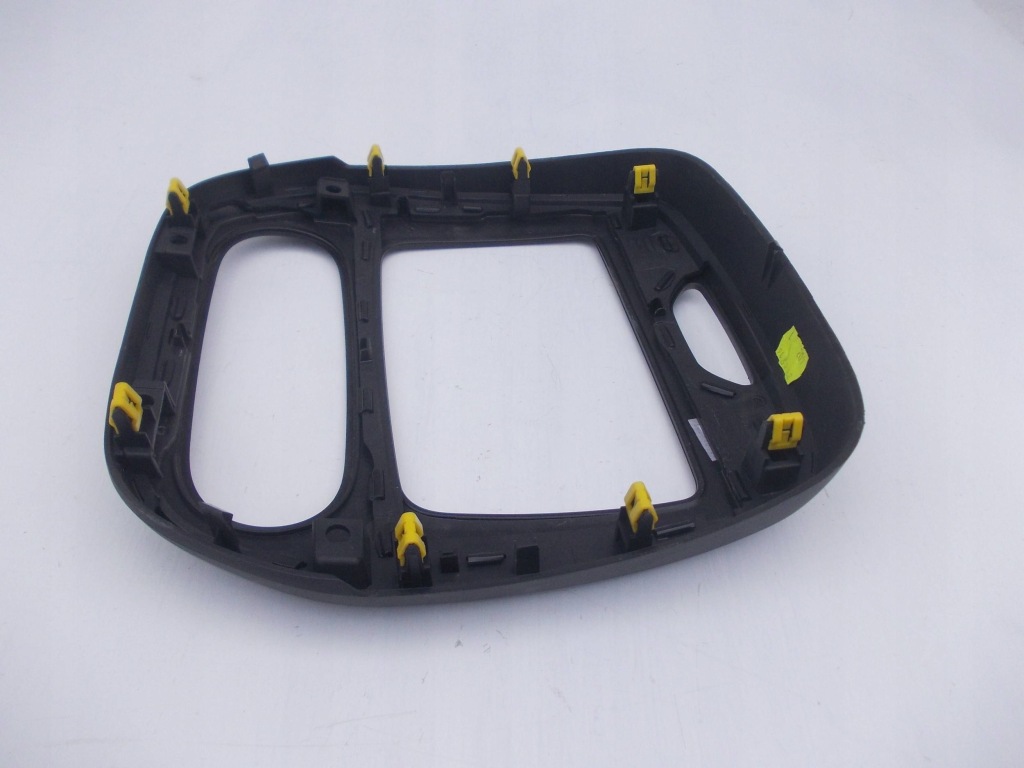 Рамка средняя радио renault captur 1 682700795r Киев