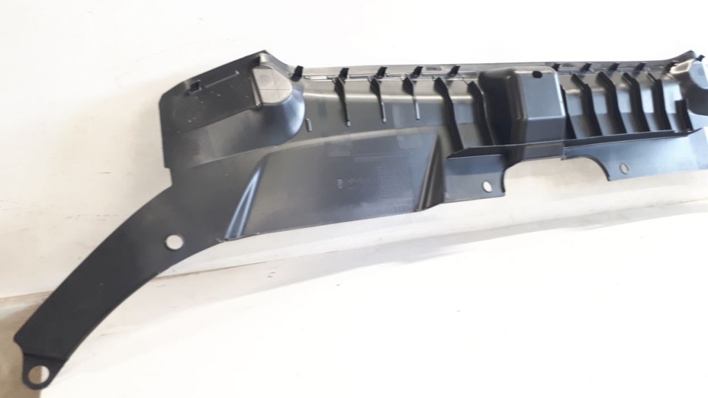 Audi q5 2012-2015 рестайлинг  накладка поперечина перед Недорого