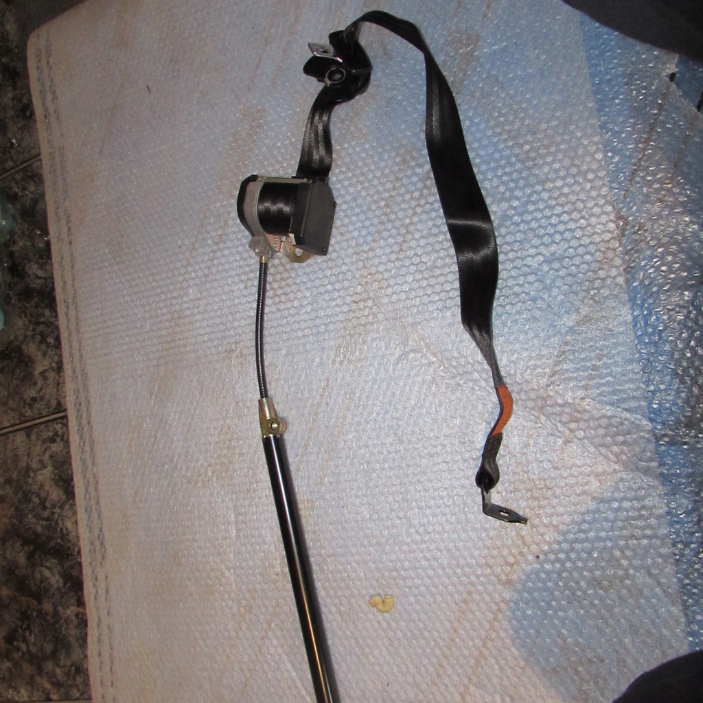 фото №1, Pas безпеки правий перед vw vento