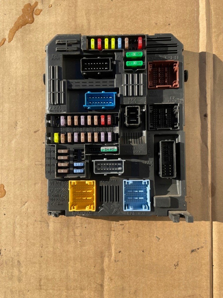 фото №1, Citroen berlingo iv combo e коробка предохранителей модуль bsi 9826323580