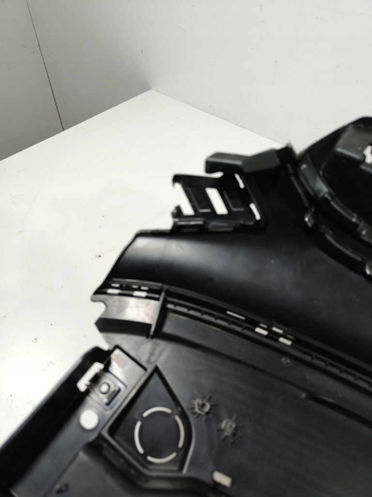 Citroen c3 рестайлинг  решётка радиатора решётка радиатора усилитель 9833503480 в Украине