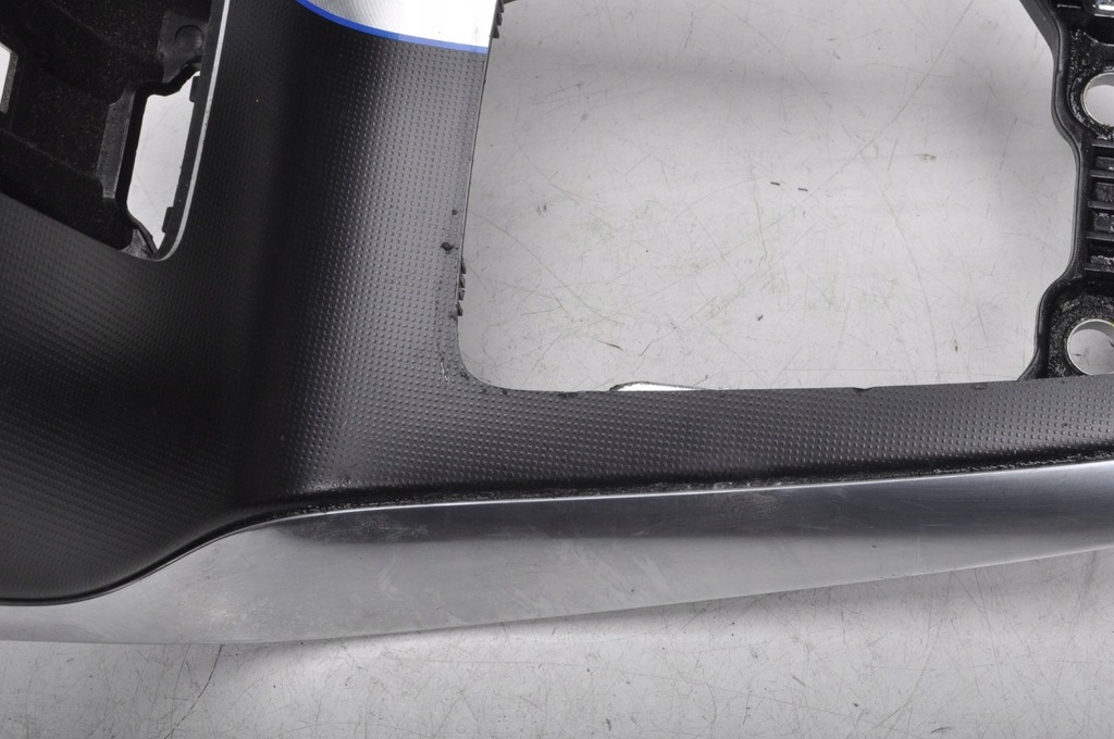 фото №5, Volvo v40 ii рамка радио панель обдув 08632794