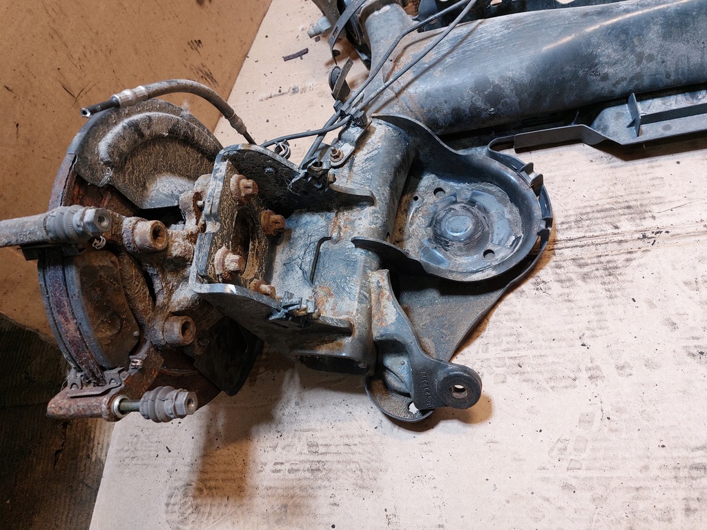 фото №13, Балка подвеска задняя renault talisman 1.6dci sedan