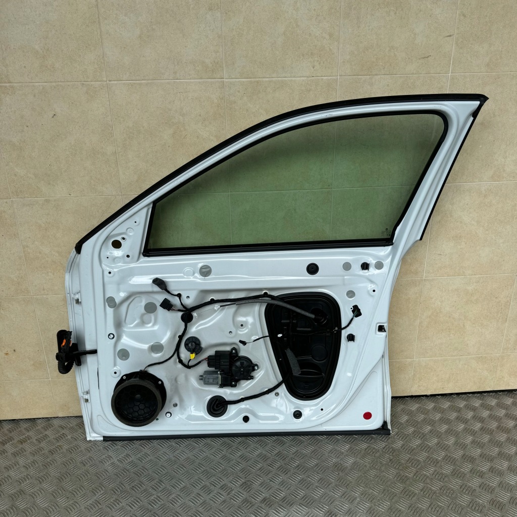 фото №4, Дверь передние правое skoda kamiq 2020 rok