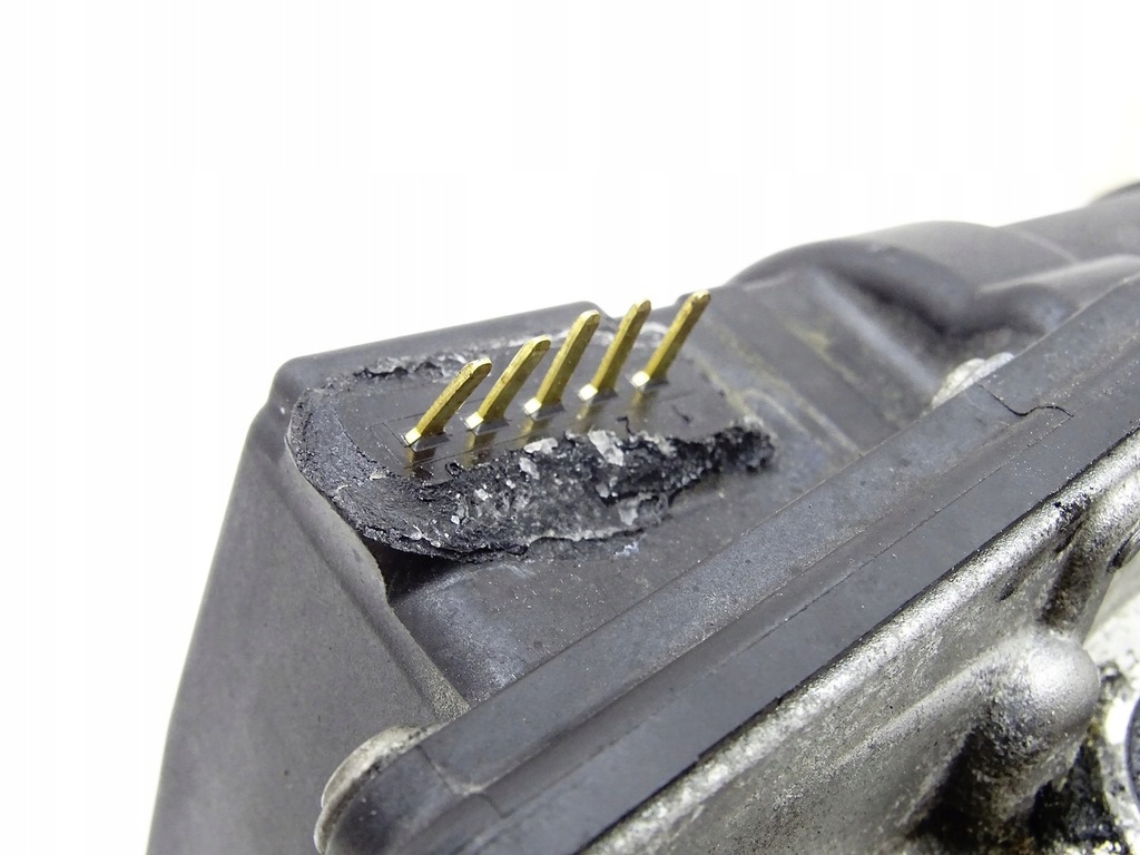 фото №3, Дросельна заслінка клапан egr audi q7 4l lift 3.0 tdi 059129593h