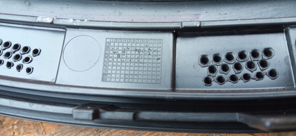 фото №15, Polestar 2 ii 19- накладка молдинг крила лівий перед 31672601