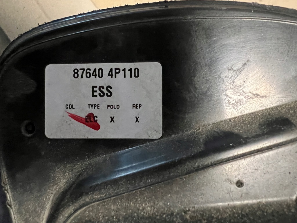 фото №8, Hyundai i20 lift 12-14 зеркало правое 3 контакты