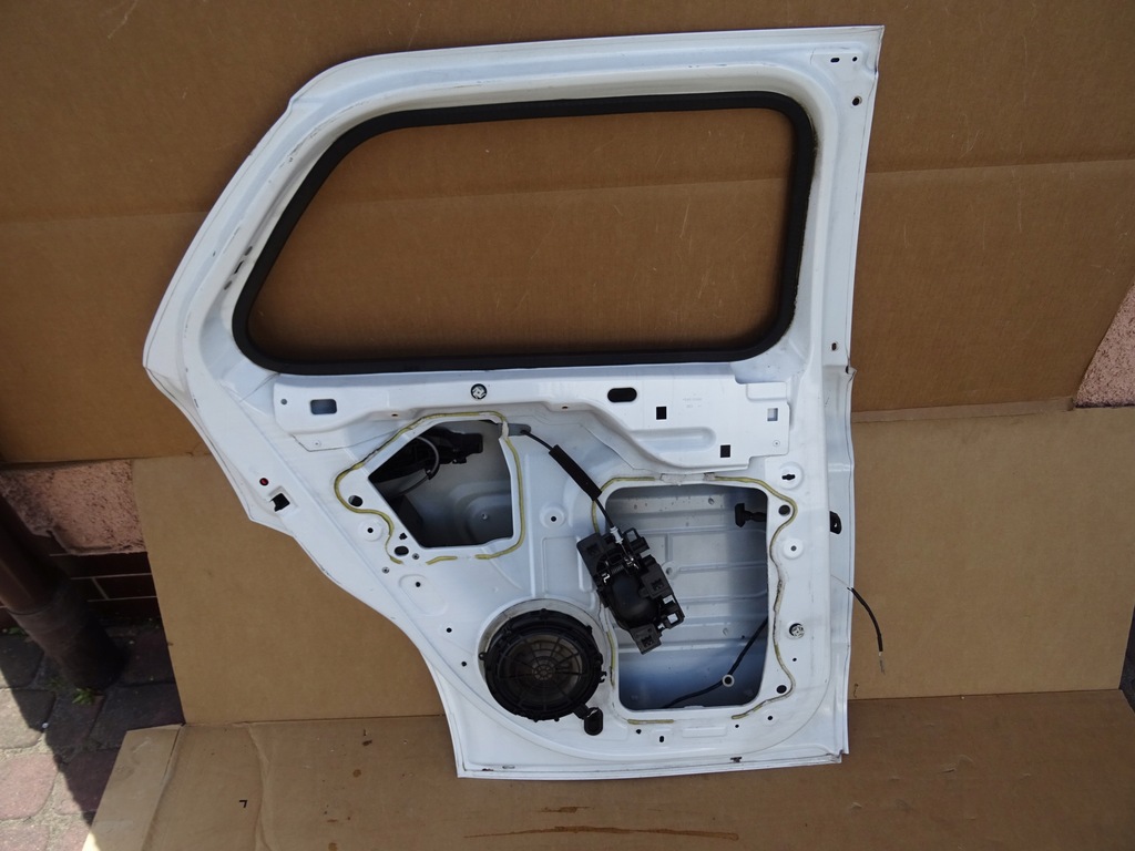 фото №2, Citroen c4 cactus дверь левая задняя