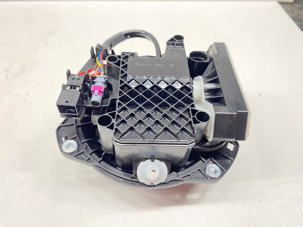 фото №11, Камера ручка крышки задняя задний vw passat b8 3g0 lift arteon